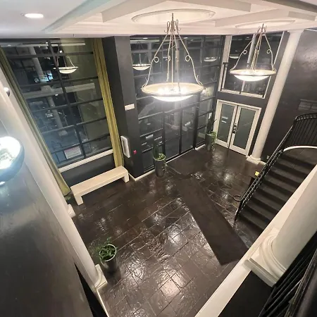 Cozy Downtown Condo Retreat With Space Needle View Seattle Exterior photo